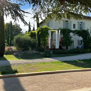  Bed & Breakfast Mas De Mariette Frankrijk