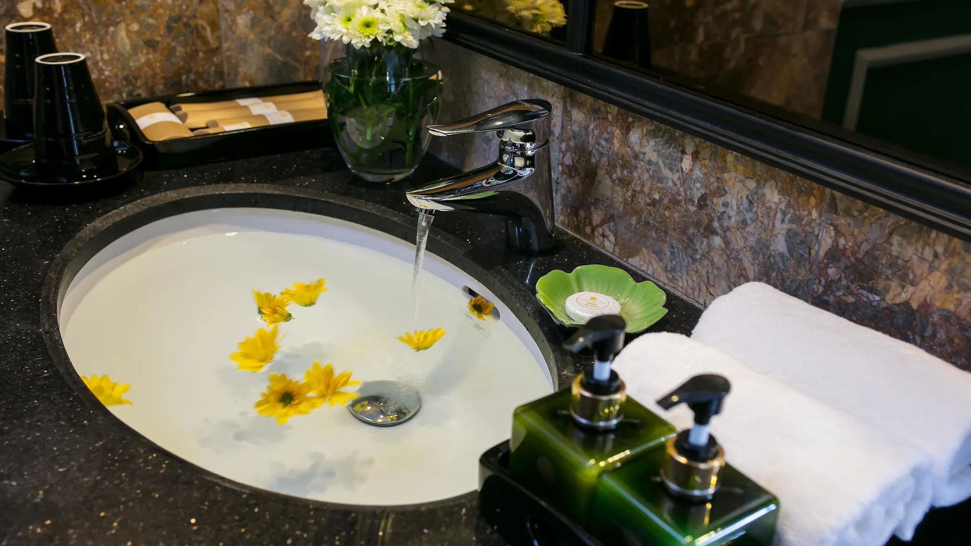 ****  Hoi An Golden Holiday Hotel & Spa Vietnam